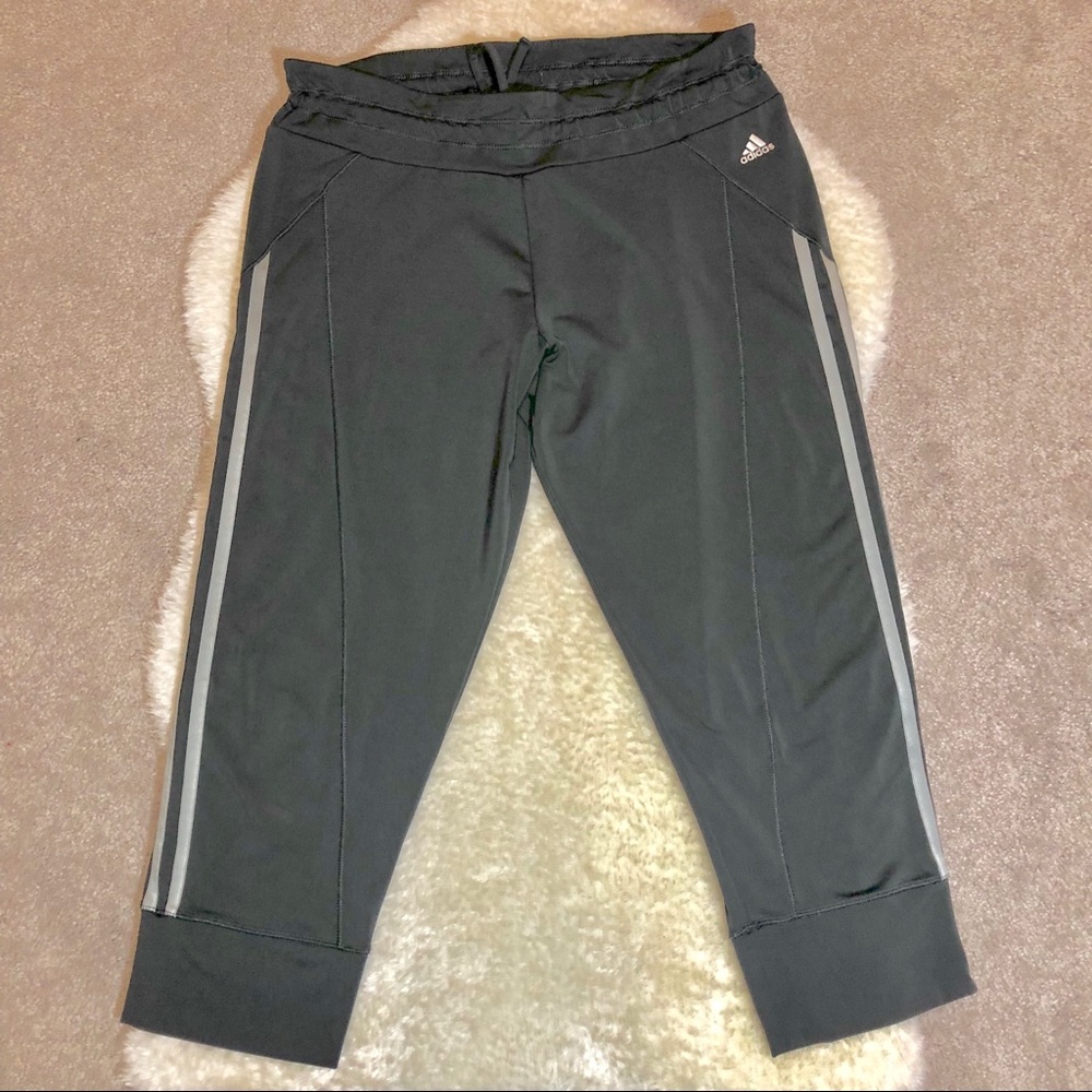 ADIDAS Cropped Workout Pants Size L